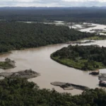 ALERTA AMBIENTAL EN EL CHOCÓ: PROCURADURÍA DENUNCIA GRAVE CONTAMINACIÓN DEL RÍO ATRATO POR MINERÍA ILEGA
