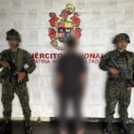 EJÉRCITO Y POLICÍA RESCATAN A MENOR RECLUTADO POR EL ELN EN CHOCÓ